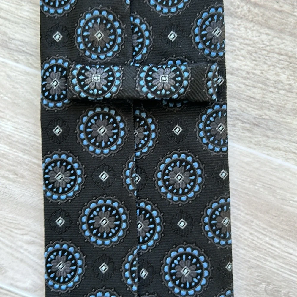 Daniel Cremieux Black and Blue Men's Tie